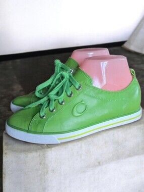 COACH LEATHERWARE (3.5 / 5.5-6   ) Lime Green Leather Lace Up Sneakers